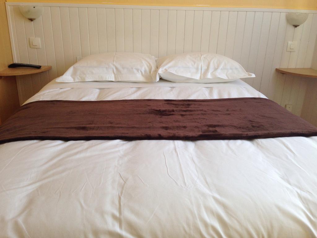 Arcantis Hotel La Residence Cergy Eksteriør billede