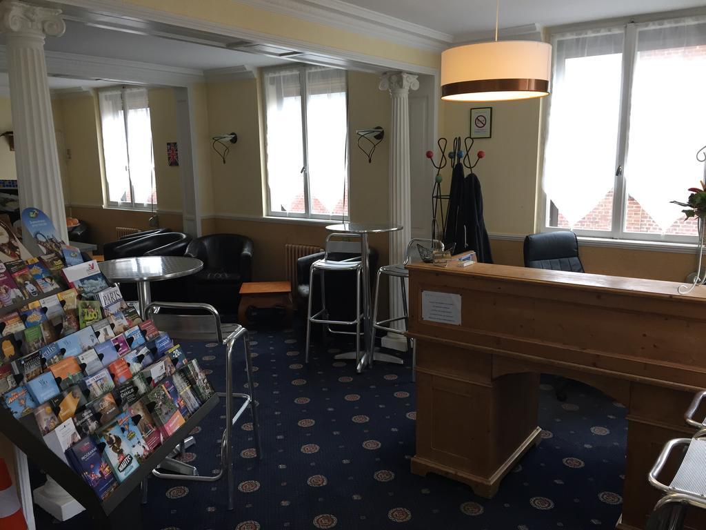 Arcantis Hotel La Residence Cergy Eksteriør billede